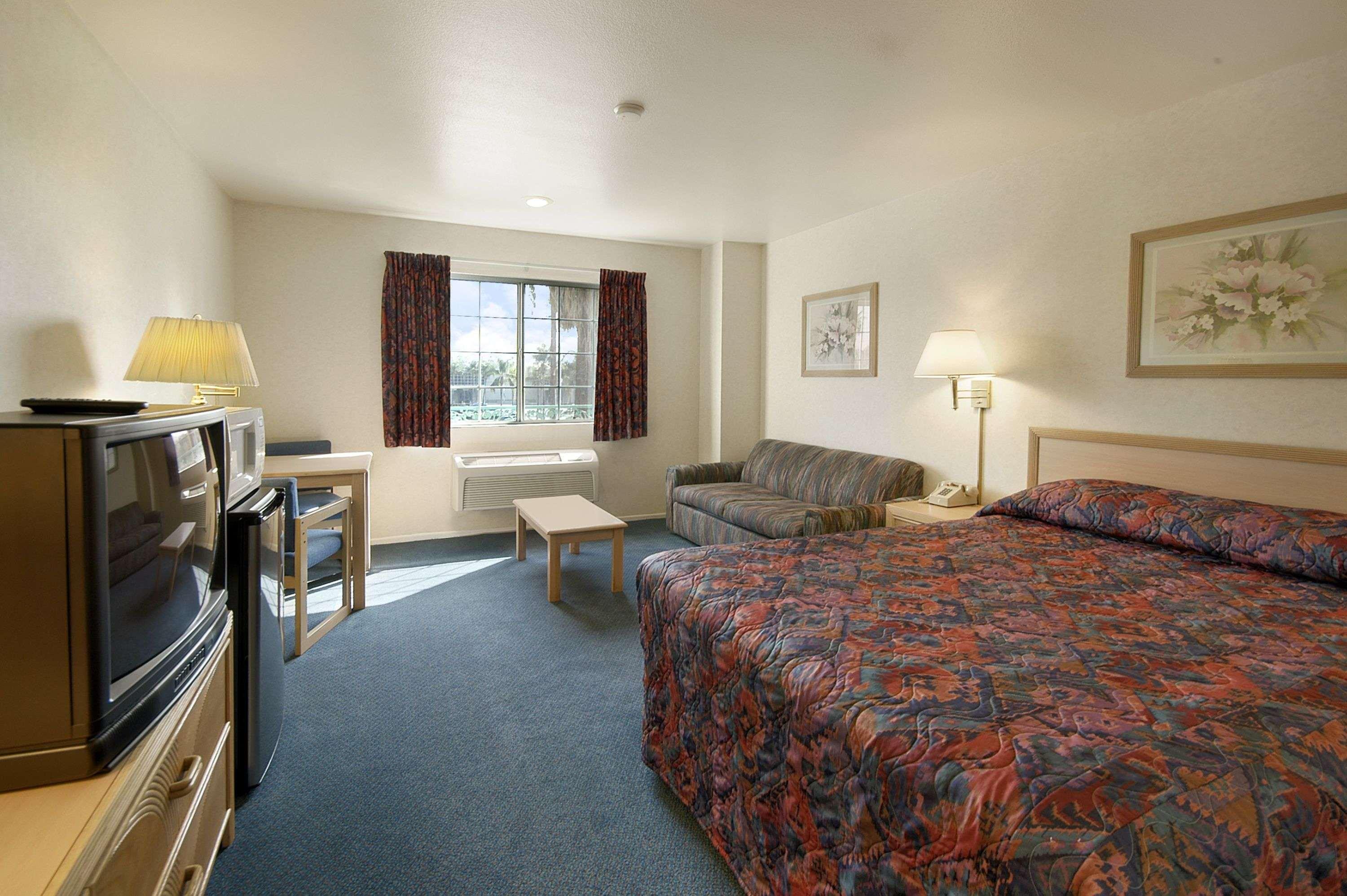 Days Inn By Wyndham Riverside Tyler Mall Стая снимка