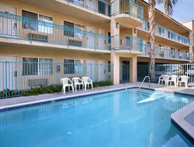 Days Inn By Wyndham Riverside Tyler Mall Екстериор снимка